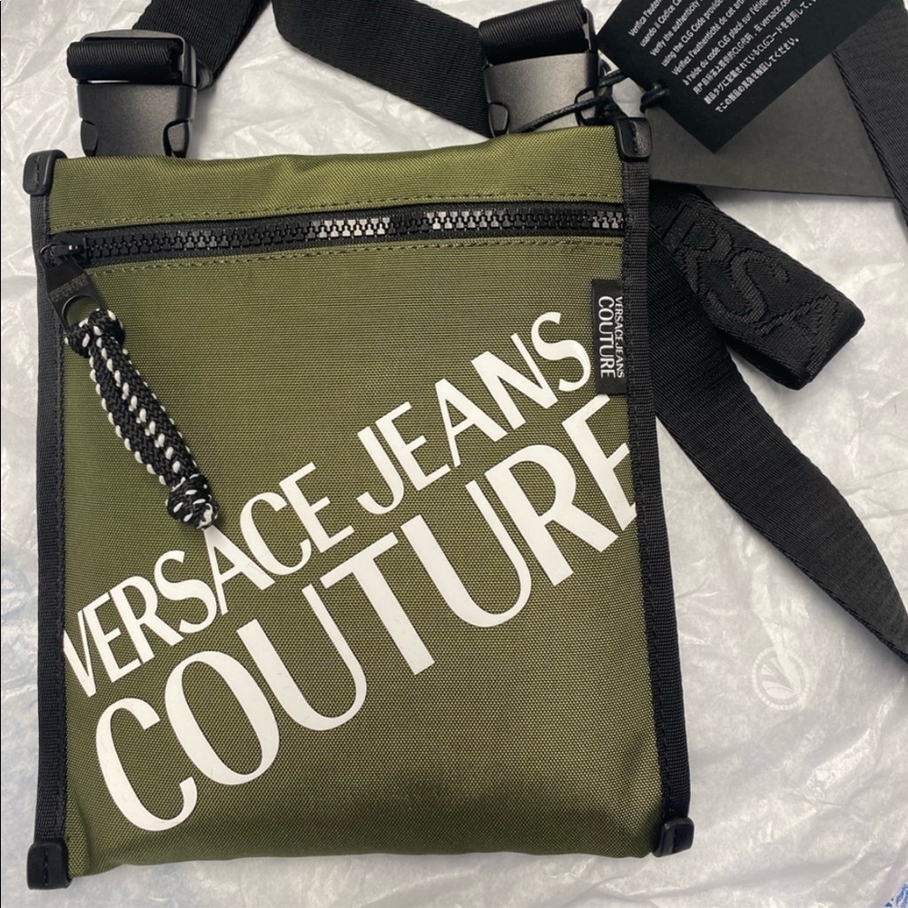 Versace couture Macro Logo collection techno fabric & leather messenger bag - Picture 13 of 16